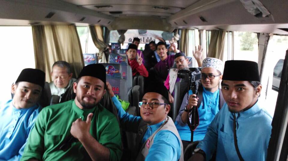 Convoi dalam perjalanan untuk melaksanakan Qurban dan Aqiqah rakyat Malaysia